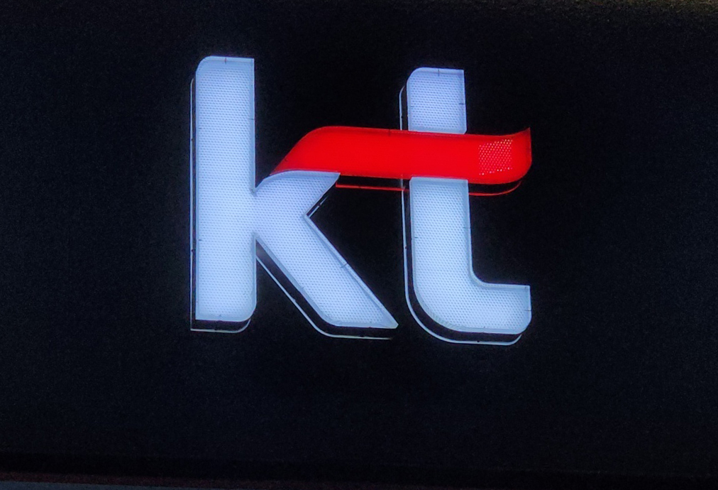 KT